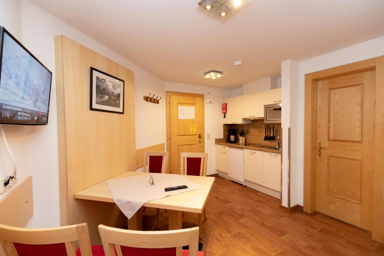 Appartements Kardona イシュグル エクステリア 写真